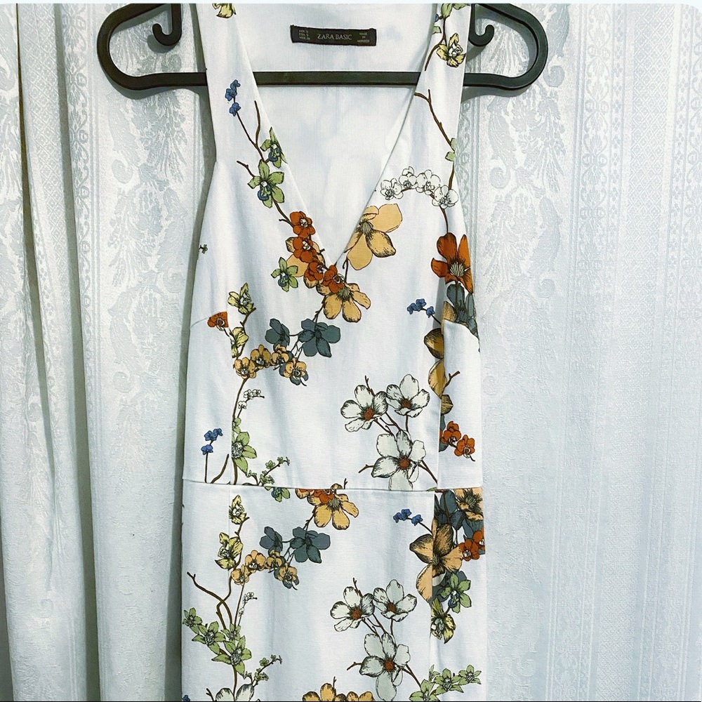 ZARA Floral Dress- size small